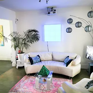 Aromansse Homestay Winnipeg